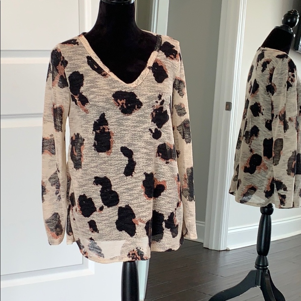 Leopard sweater